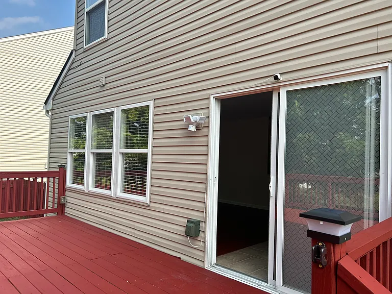 6631 Lovell Ct — Photo 29