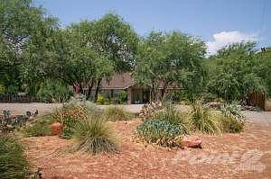Welcome to 3800 E Sycamore Lane