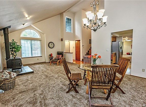 5th image of 6976 Knight Dr SE
