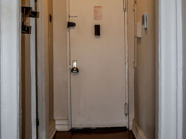 645 Barretto St APT 3G, Bronx, NY 10474