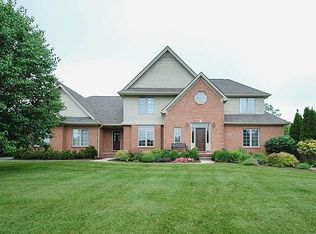 2237 Wild Oak Ln, Ann Arbor, MI 48105