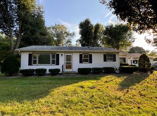 8770 E South Shore Dr, Momence, IL 60954