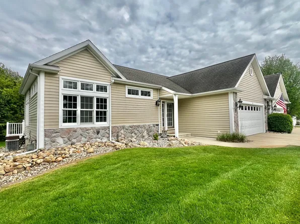 115 Stony Ridge Ct, Hillsdale, MI 49242