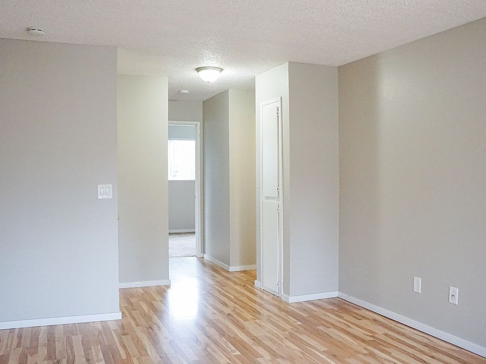 1st image of 1501-1579 SE Stark St #1515