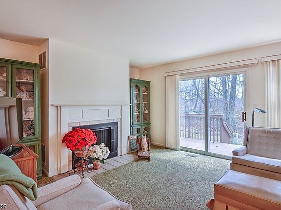 5th image of 78 Carriage Ln #78
