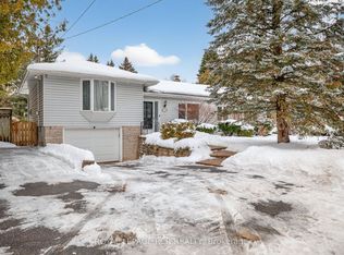 11 Hilltop Dr, Caledon, ON L7C1K7