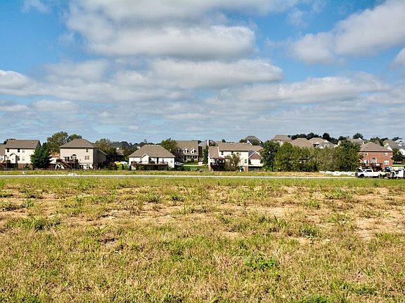 3rd image of 2029 Elmwood Dr