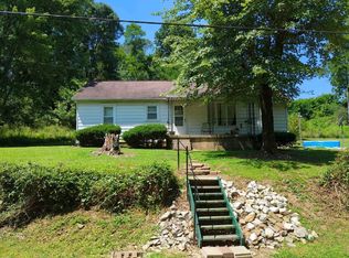 18 Bergs Ln, Birdseye, IN 47513