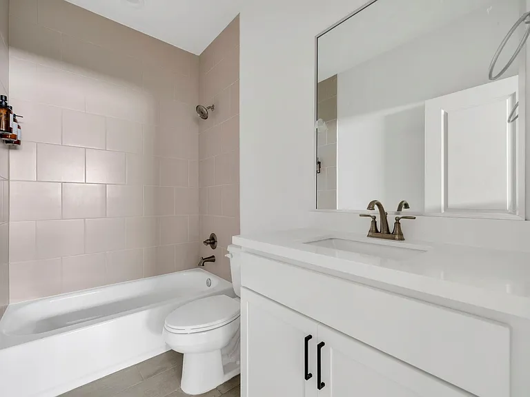 9551 Neuens Rd #B — Photo 14