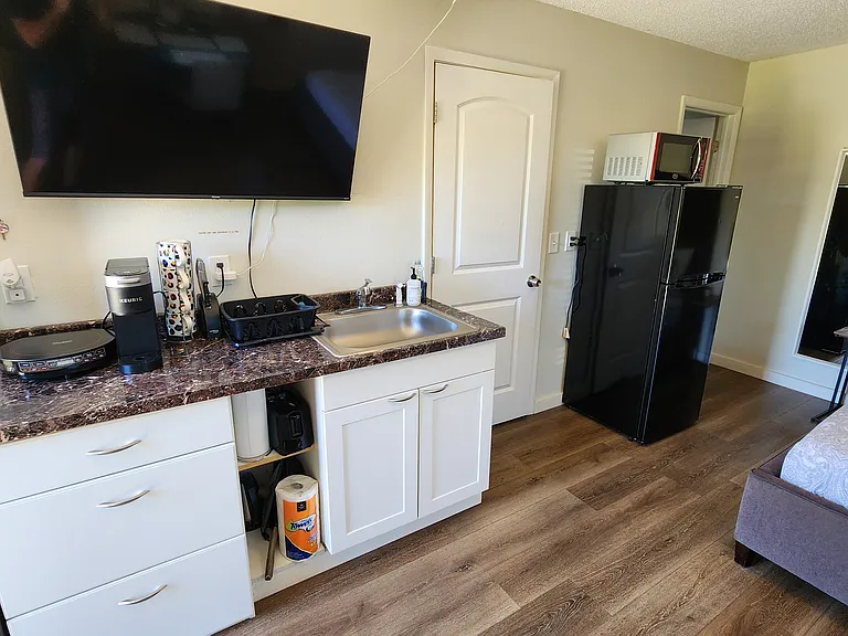 505 Ovalando Pl #4 — Photo 6