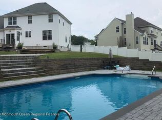 9 Sterling Ln, Barnegat, NJ 08005