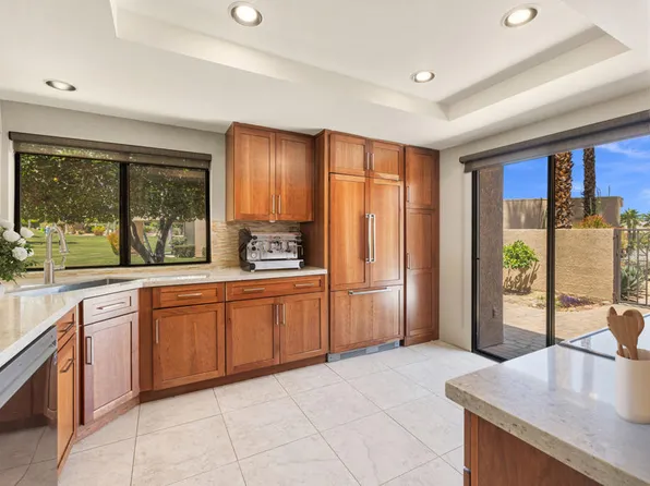 49271 Mariposa Dr, Palm Desert, CA 92260