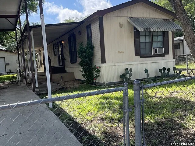 2 bed, 2.0 bath, 1088 sqft, $1,000 — Photo 2