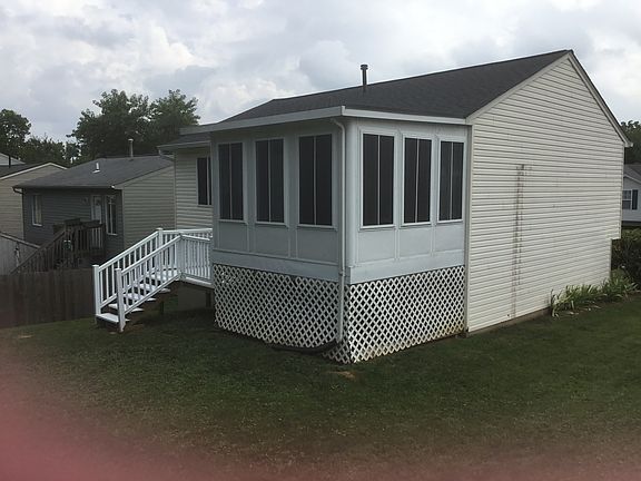 3rd image of 3662 Mitten Dr
