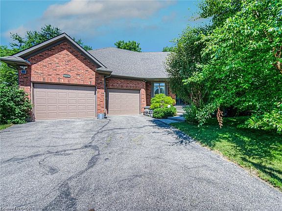 3rd image of 75 Wagon St