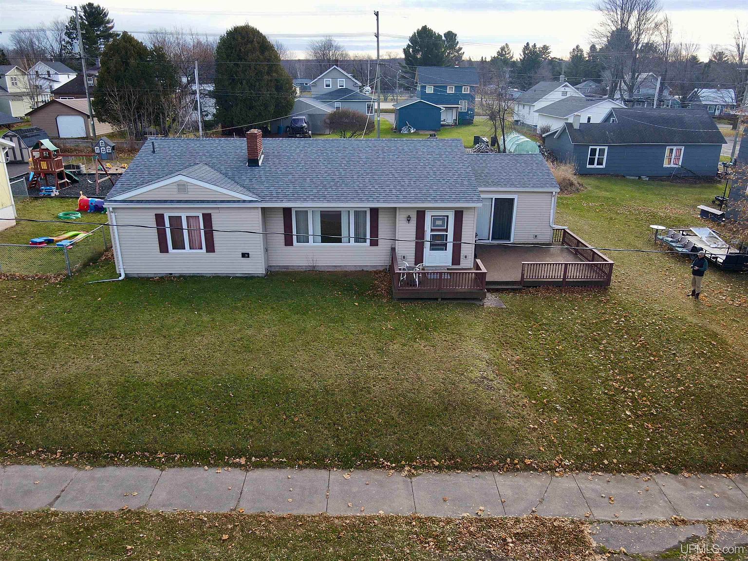 609 N Main St, Lanse, MI 49946 | MLS #50128419 | Zillow