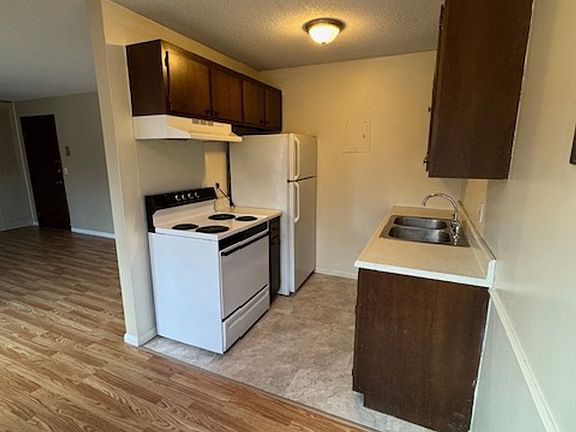 5th image of 1441 Marshall St NE APT 205
