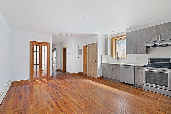 1st image of 680 Franklin Ave #7