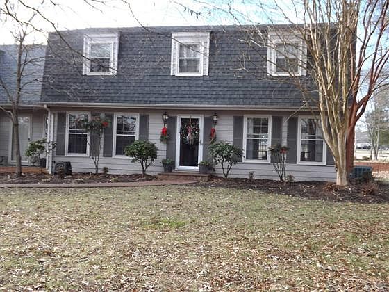 1st image of 306 Laurel Woods Dr