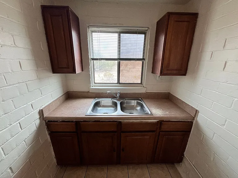 2203 E Benson Hwy — Photo 8