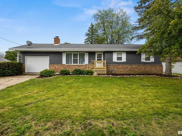 208 W Graze St, Dunlap, IL 61525