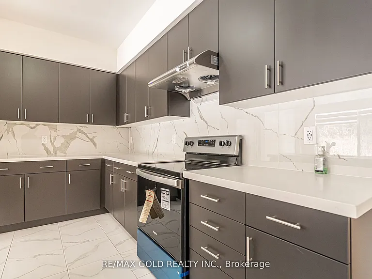 33 Gilham Way — Photo 18