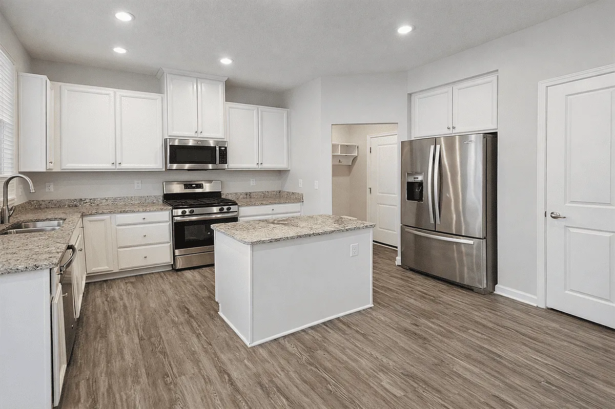Building Photo - 320 Ridgefield Dr