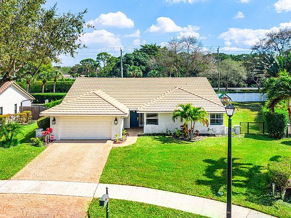 2nd image of 3830 NW 25th Way