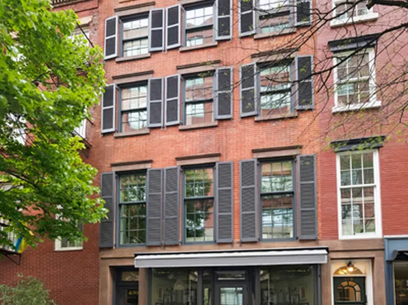 430 Hudson Street image 1 of 20