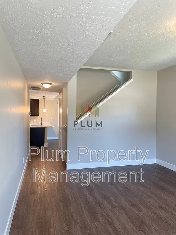 Koly Court Townhome Association — Photo 4