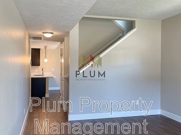 4th image of 2795 Hamilton Way #B