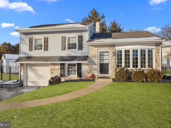 677 Lynne Dr, Southampton, PA 18966