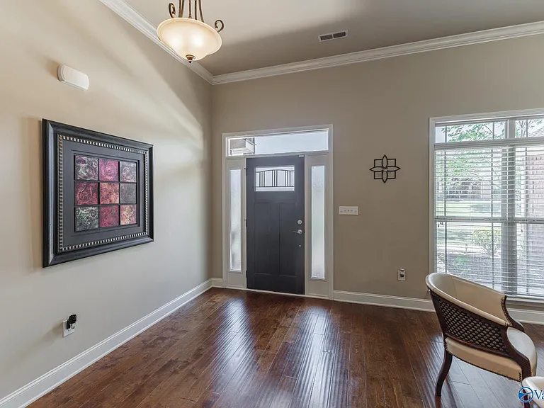 114 Rushing Brook Dr — Photo 2