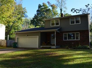 6208 Maxwell Dr, Madison, OH 44057