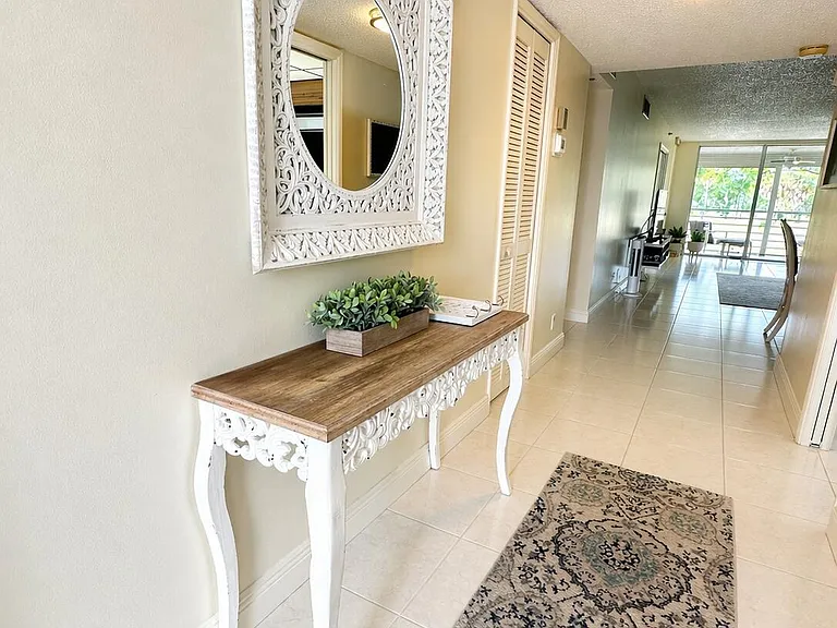 4015 W Palm Aire Dr #205 — Photo 2