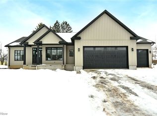 248 Robbies Run, Cortland, OH 44410