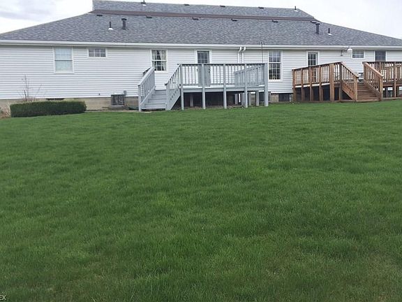 2nd image of 652 Meadow Pl