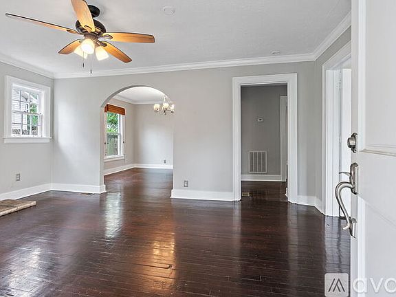 2nd image of 1012 Cahal Ave