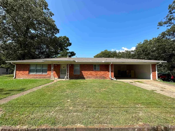 617 N 2nd St, Augusta, AR 72006