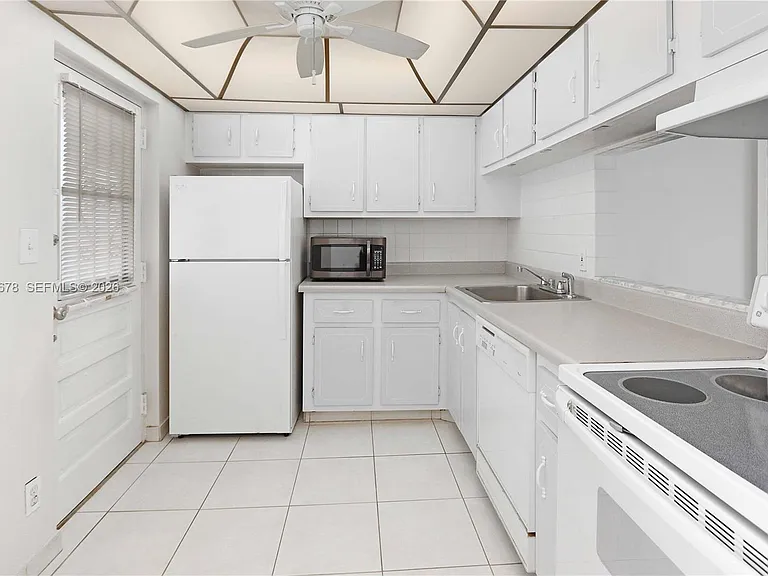 505 E Dania Beach Blvd #4-3G — Photo 11