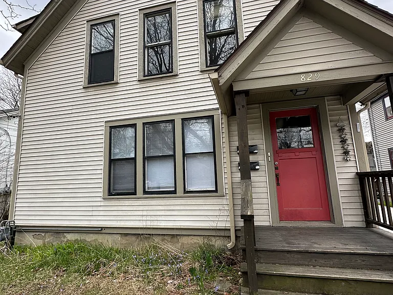 829 Miller Ave #1 — Photo 1