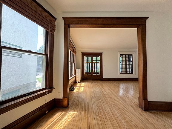 4th image of 3205 Hennepin Ave APT 1