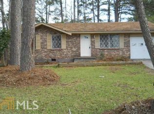 608 Robert E Lee Pkwy, Jonesboro, GA 30238