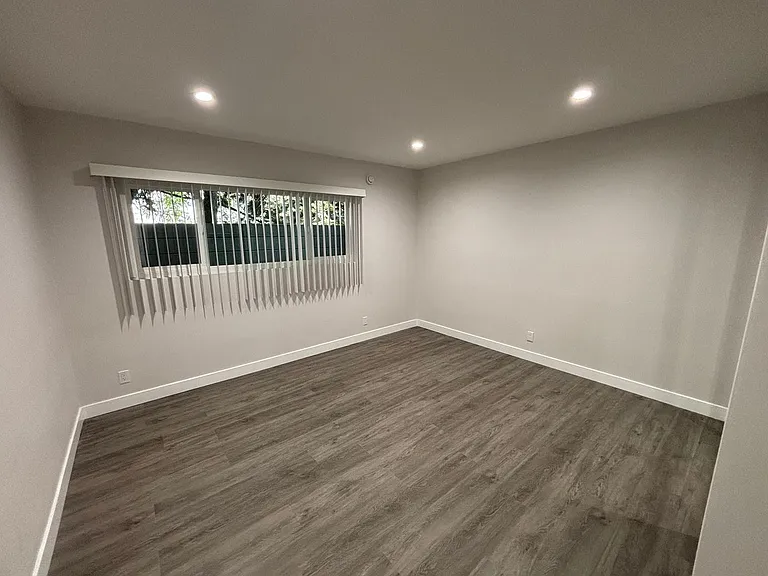 4540 Vista Del Monte Ave — Photo 9