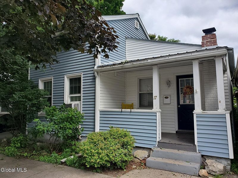2nd image of 17 Oak Street