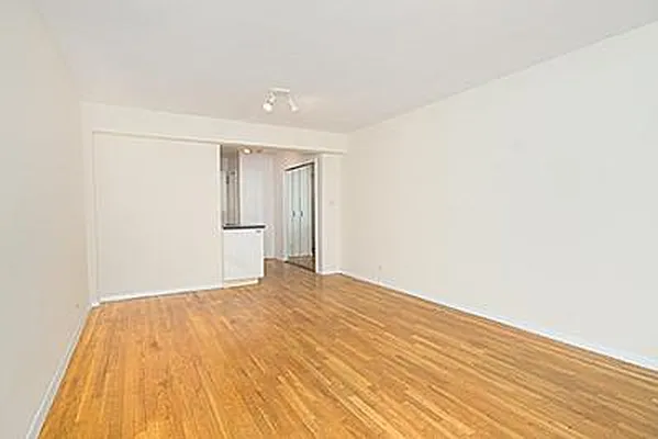 Sold by Citi Habitats | media 19