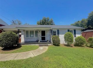 1208 Wallace St, Burlington, NC 27217
