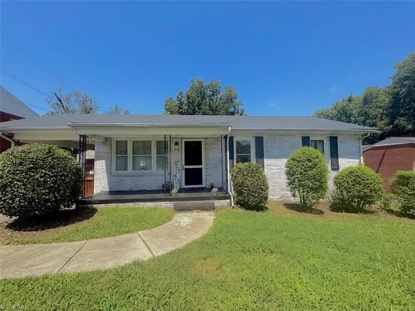 1208 Wallace St, Burlington, NC 27217