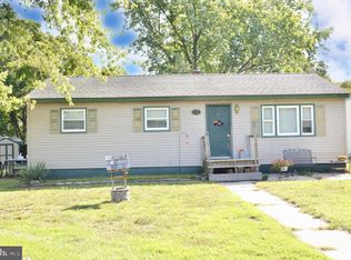 122 W Colton Ln, Williamstown, NJ 08094