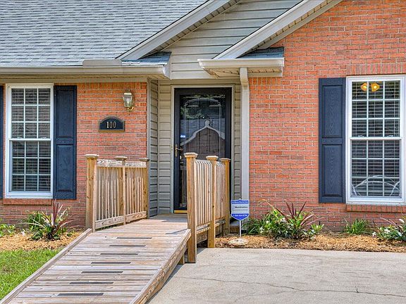 4th image of 100 Harvestwood Drive